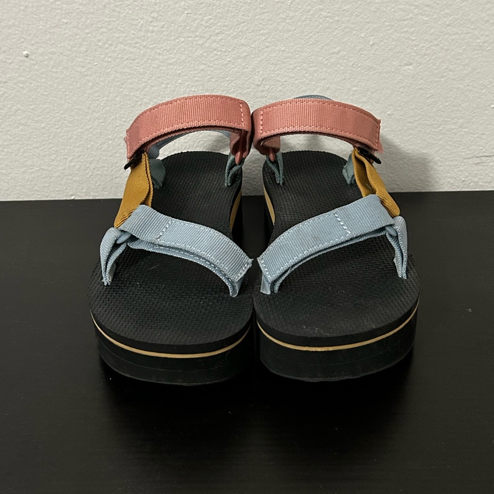 Teva Women’s Flatform Universal